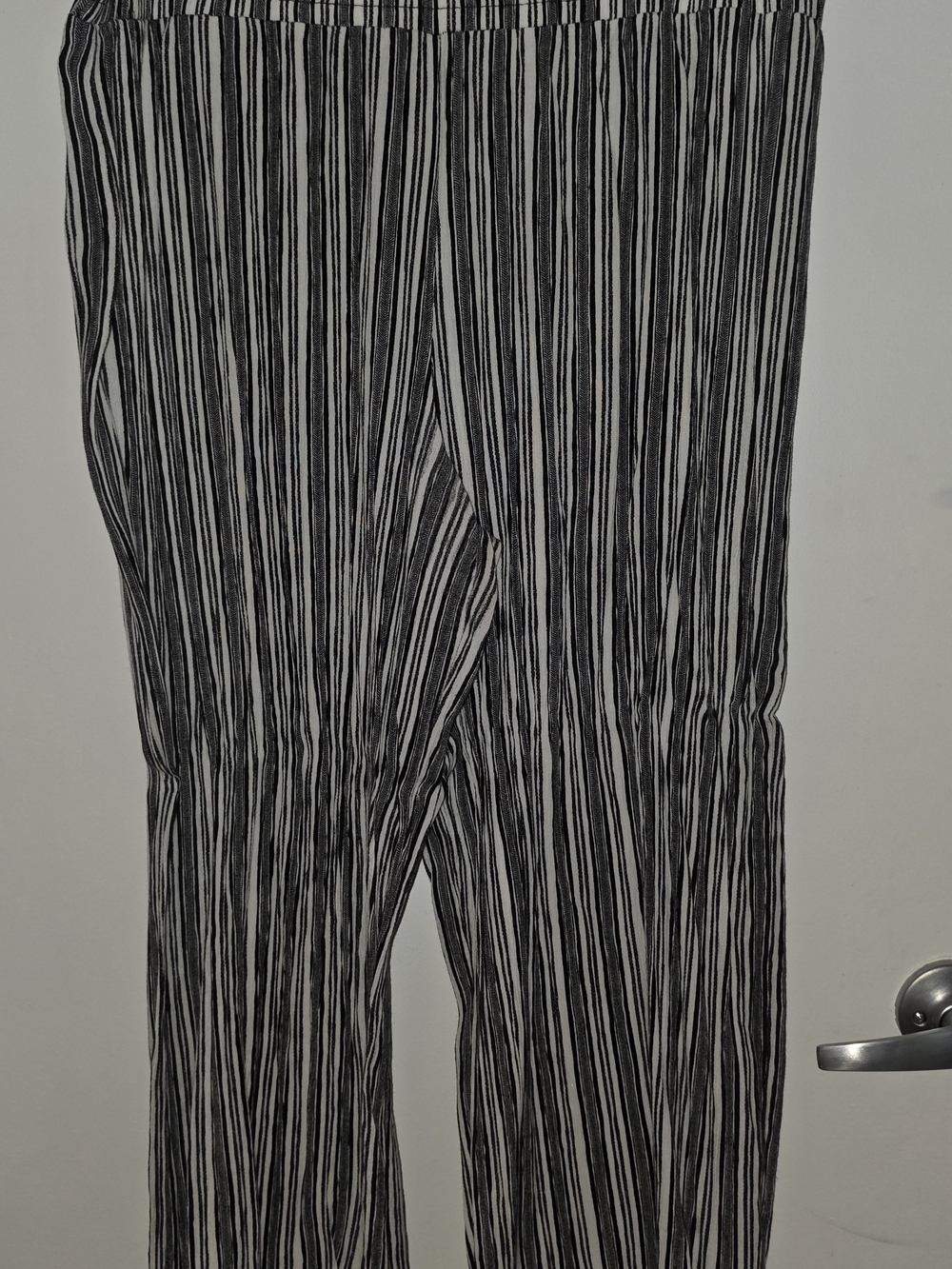 Apt. 9 Petite 2X Black Gray White Striped Flowy Pants